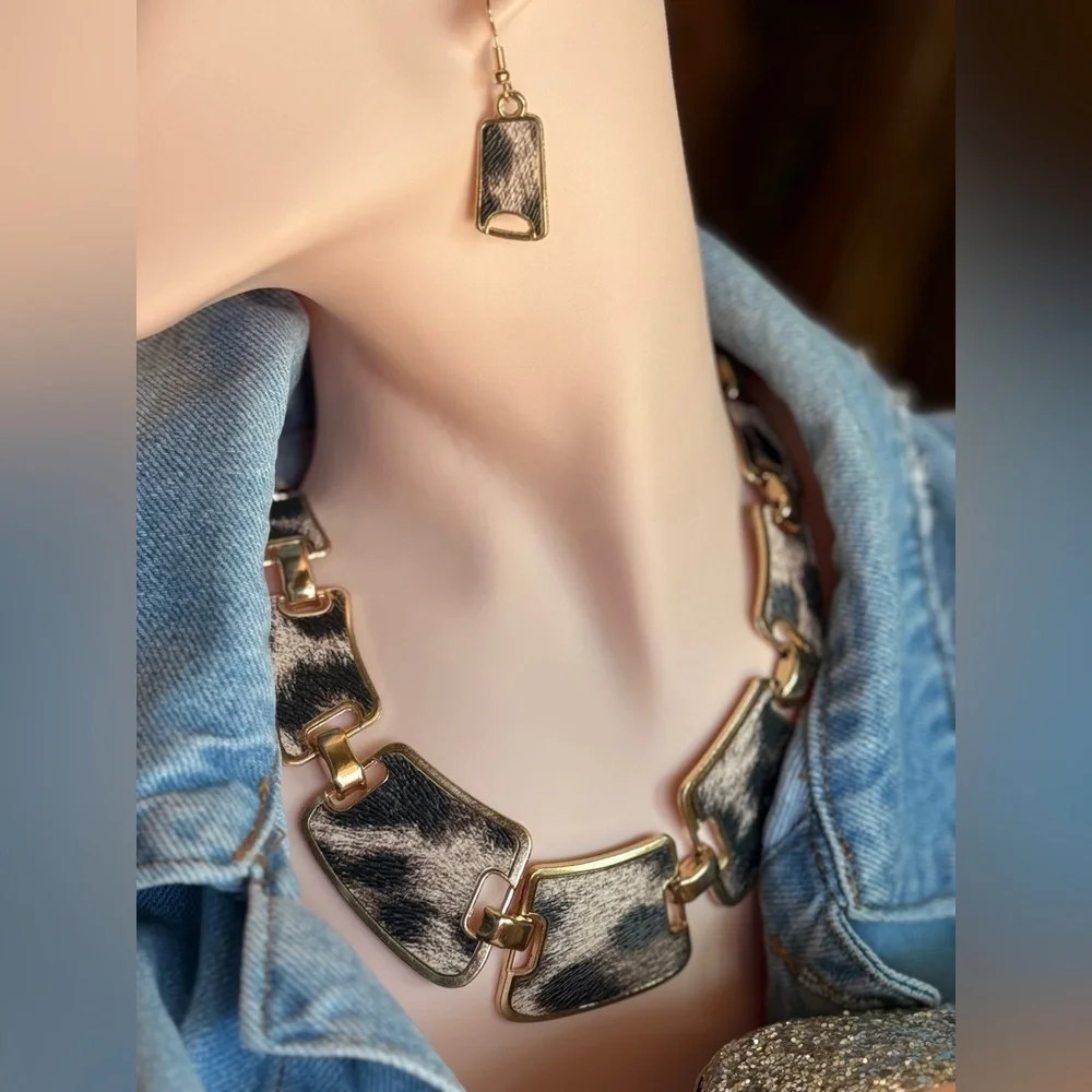 Elegant Leopard Statement Necklace and Earrings